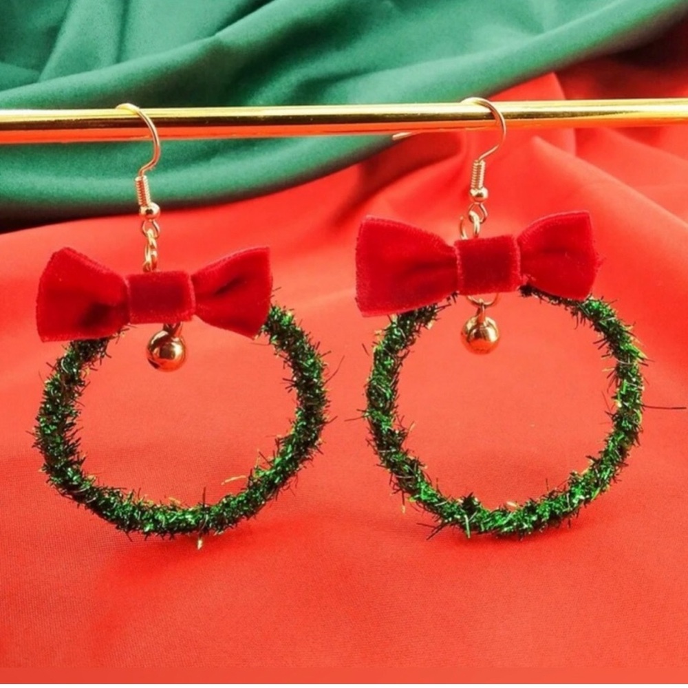 Garland Wreath Earrings